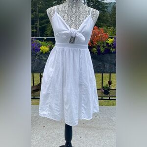 White Sleeveless Bow Dress